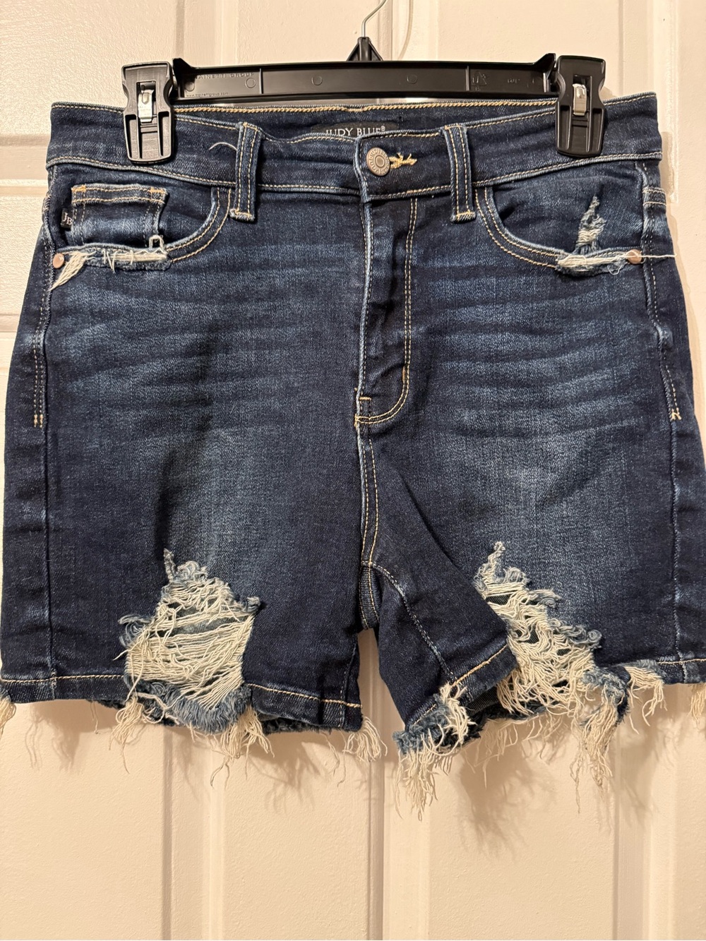 Judy Blue Distressed Denim Shorts Raw Hem Stretch Jean Shorts Size M - Picture 2 of 7